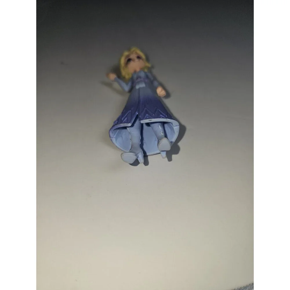 Hasbro no cape